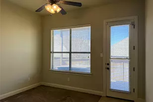 5804 Mira Lago Ln, Arlington, TX 76017 - Photo 17