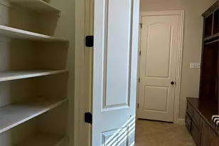 5804 Mira Lago Ln, Arlington, TX 76017 - Photo 25