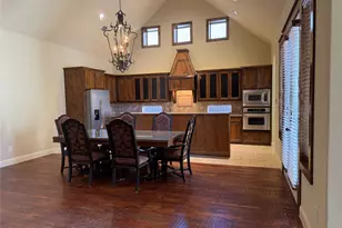 5804 Mira Lago Ln, Arlington, TX 76017 - Photo 3