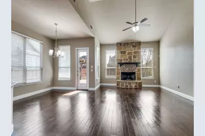 4514 Periwinkle Drive, Mansfield, TX 76063 - Photo 7