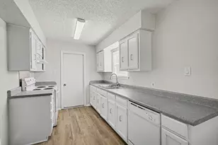 125 Roundtree Dr, Crowley, TX 76036 - Photo 9