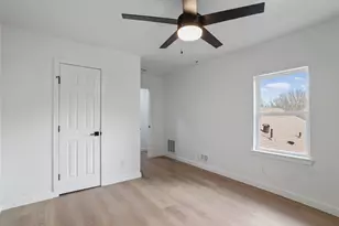 2916 Travis Ave, Fort Worth, TX 76110 - Photo 27