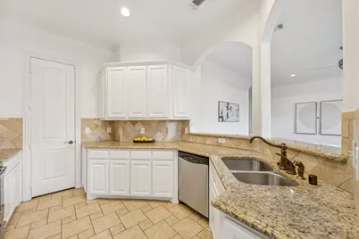 2210 Apollonia Lane, Dallas, TX 75204 - Photo 9