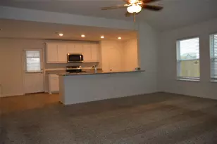 4804 Hoover Ct, Greenville, TX 75401 - Photo 5