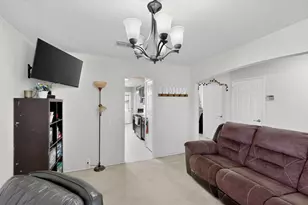 1113 Highland Station Dr, Saginaw, TX 76131 - Photo 11