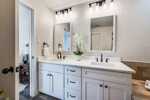 2100 Rainbow Dr, Arlington, TX 76011 - Photo 11