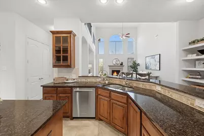 7917 E Aspermont Drive, Plano, TX 75024 - Photo 11