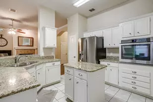 5704 Rockport Ln, Haltom City, TX 76137 - Photo 11