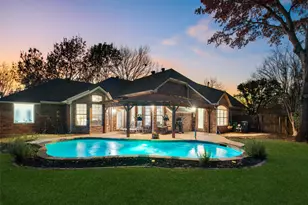 2905 Broadmoor Ln, Flower Mound, TX 75022 - Photo 1