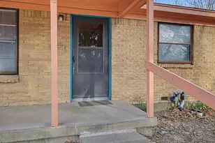 1921 Meadow Ln, Arlington, TX 76010 - Photo 7