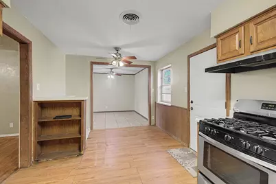 1921 Meadow Lane, Arlington, TX 76010 - Photo 15