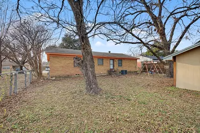 1921 Meadow Lane, Arlington, TX 76010 - Photo 27
