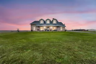 839 Walker Creek Rd, Ennis, TX 75119 - Photo 1