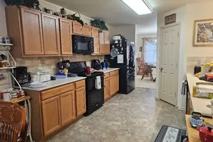 1428 Erin Dr, Burleson, TX 76028 - Photo 5