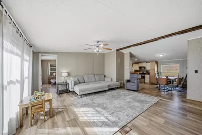 1618 Lands End Street, Granbury, TX 76048 - Photo 5