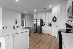 2939 Peony Dr, Sherman, TX 75092 - Photo 9