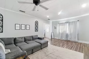 1317 4th St, Graham, TX 76450 - Photo 5