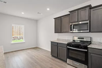 310 Revolution Drive, Venus, TX 76084 - Photo 3