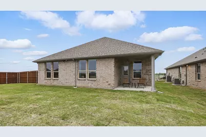 1913 Preakness Drive, Granbury, TX 76049 - Photo 37