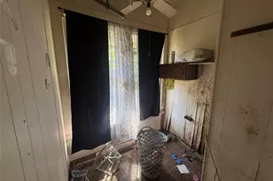 521 N 1st St, Lufkin, TX 75901 - Photo 9