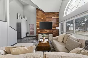 2934 N Bend Dr, Dallas, TX 75229 - Photo 9