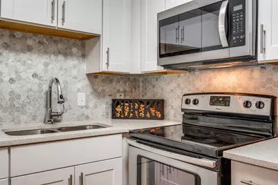 4317 Hartford Street #214, Dallas, TX 75219 - Photo 17