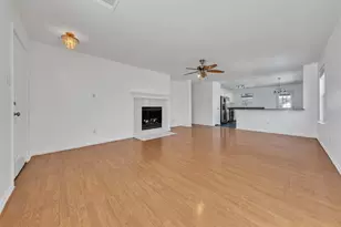 1307 Hayes St, Cedar Hill, TX 75104 - Photo 3