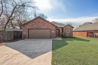 11504 Seagoville Road, Balch Springs, TX 75180 - Photo 3