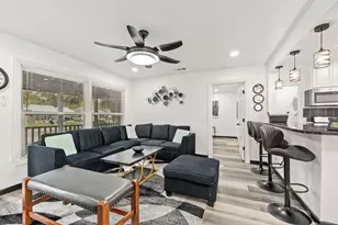 615 Circle Dr, Arlington, TX 76010 - Photo 9