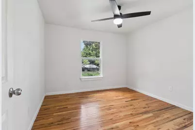 10649 Sylvia Drive, Dallas, TX 75228 - Photo 17