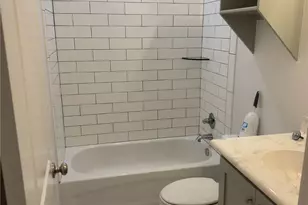 201 E 6th St, McGregor, TX 76657 - Photo 13