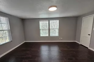 207 Pine St, Keene, TX 76059 - Photo 7