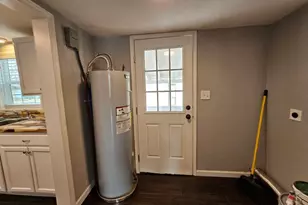 207 Pine St, Keene, TX 76059 - Photo 11