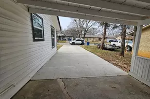 207 Pine St, Keene, TX 76059 - Photo 15