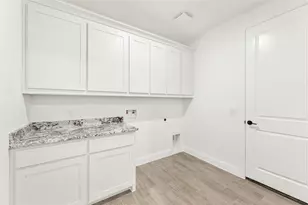 546 Hearthstone Blvd, Red Oak, TX 75154 - Photo 9