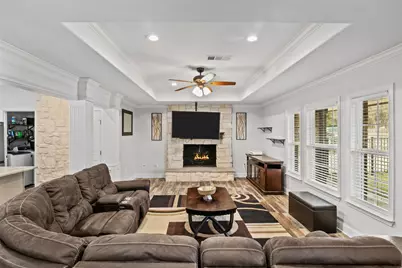 2002 W Bear Creek Road, Cedar Hill, TX 75104 - Photo 9