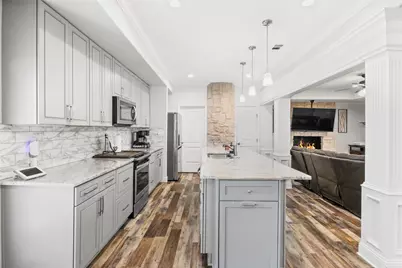 2002 W Bear Creek Road, Cedar Hill, TX 75104 - Photo 13