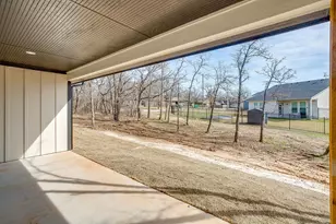 725 Haynie Dr, Runaway Bay, TX 76426 - Photo 39