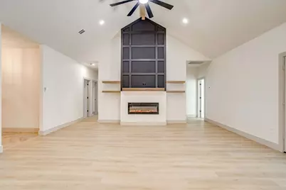 725 Haynie Drive, Runaway Bay, TX 76426 - Photo 11