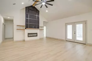 725 Haynie Dr, Runaway Bay, TX 76426 - Photo 13