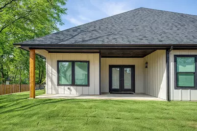 725 Haynie Drive, Runaway Bay, TX 76426 - Photo 37