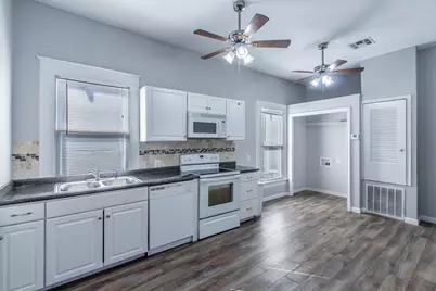 609 Herring Avenue, Waco, TX 76708 - Photo 5