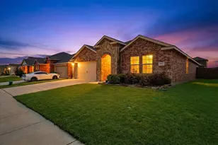 301 Samuel St, Denton, TX 76207 - Photo 1