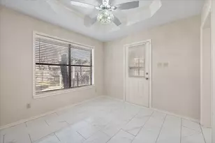 2137 Chapel Downs Dr, Arlington, TX 76017 - Photo 17