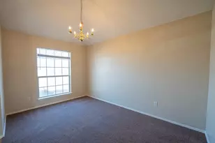 1724 Gentry St, Lancaster, TX 75134 - Photo 7