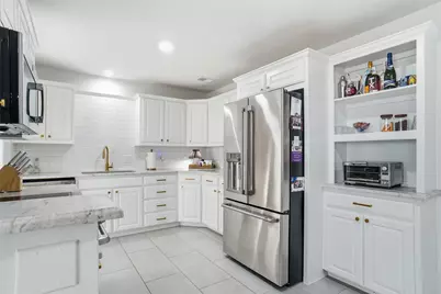 908 Darnell Avenue, Benbrook, TX 76126 - Photo 13