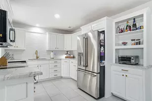 908 Darnell Ave, Benbrook, TX 76126 - Photo 13