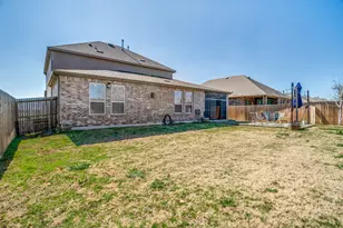 10421 Table Bluff St, Aubrey, TX 76227 - Photo 25