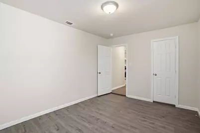 816 Bradley Street, Fort Worth, TX 76103 - Photo 13