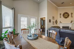 729 W Bend Blvd, Burleson, TX 76028 - Photo 19